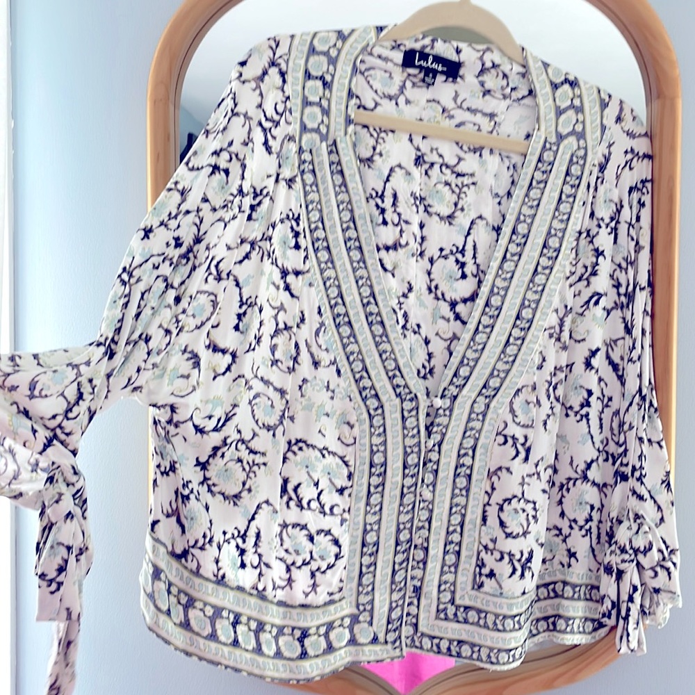 Lulus blue and white blouse